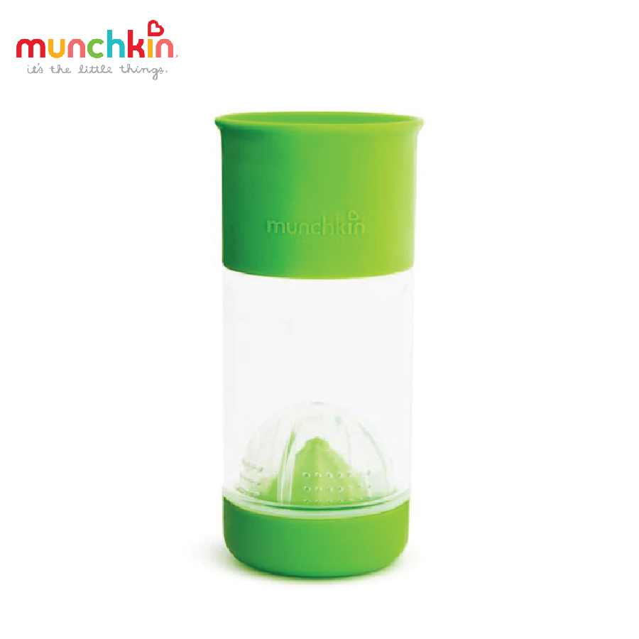 CỐC 360 ĐỘ CHỐNG ĐỔ CÓ NGĂN ÉP TRÁI CÂY MUNCHKIN (XANH LÁ-414ML)